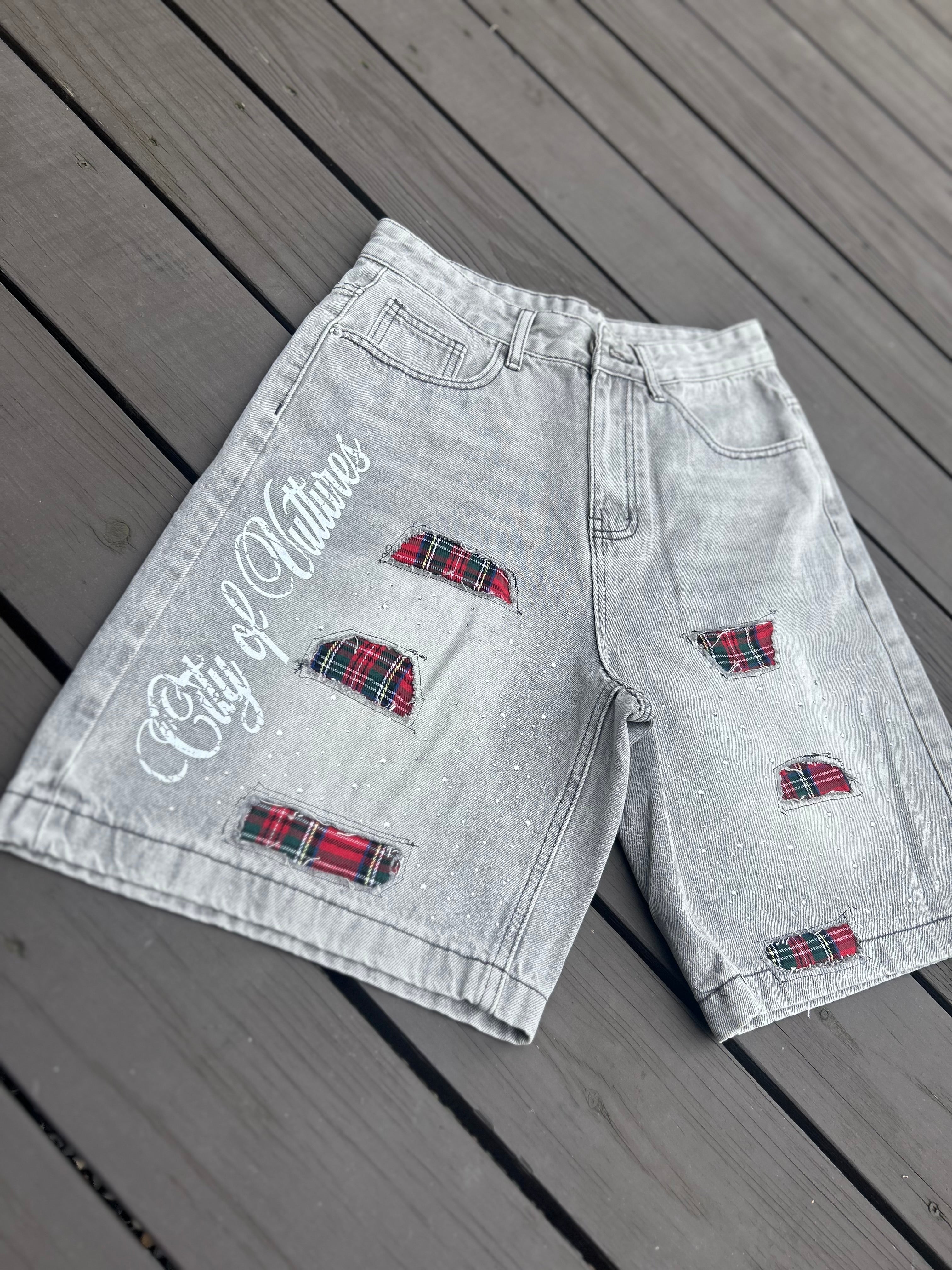 CITYOFVULTURES COLLECTION PLAID PATCH JORTS