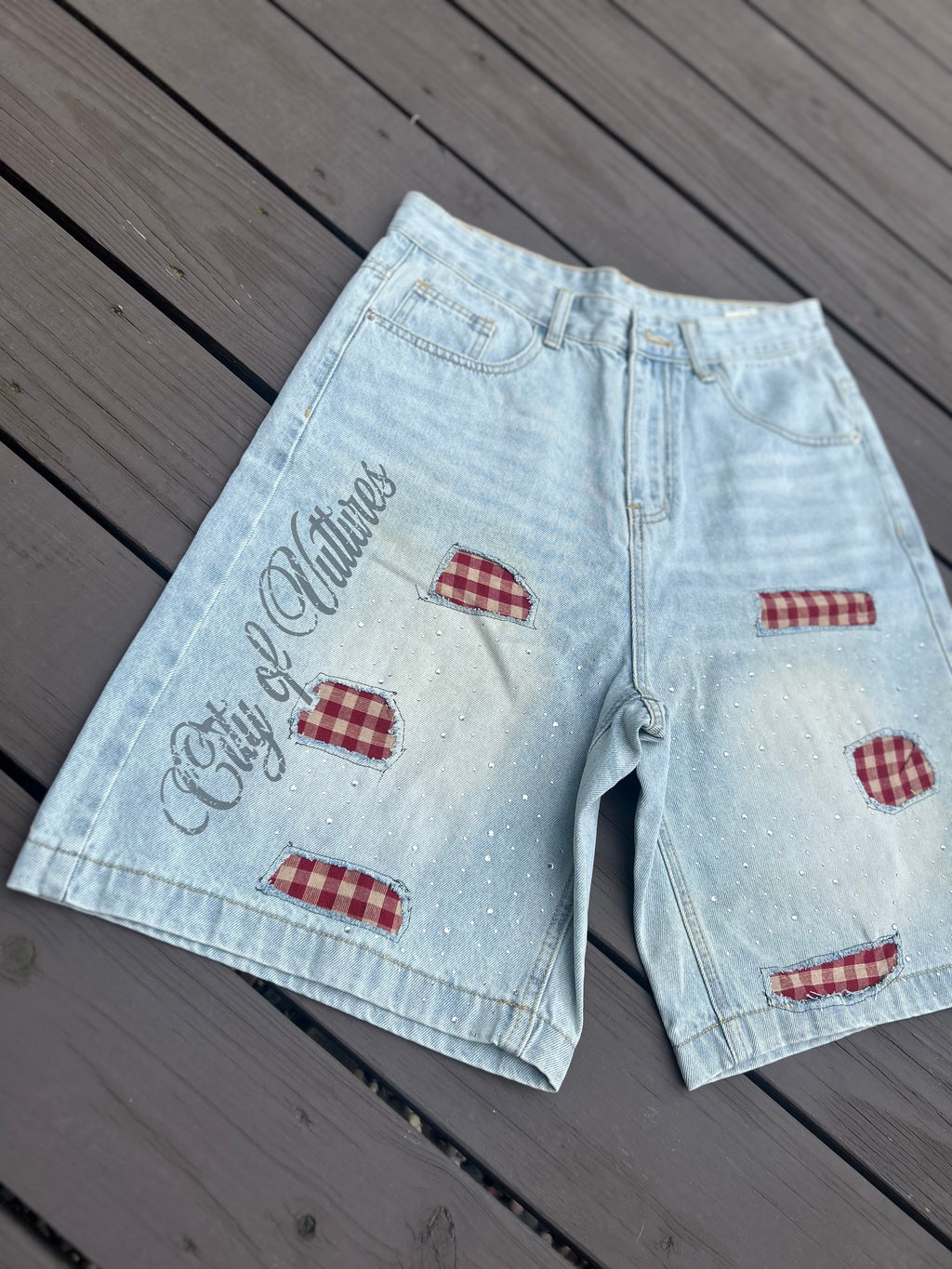 CITYOFVULTURES COLLECTION PLAID PATCH JORTS